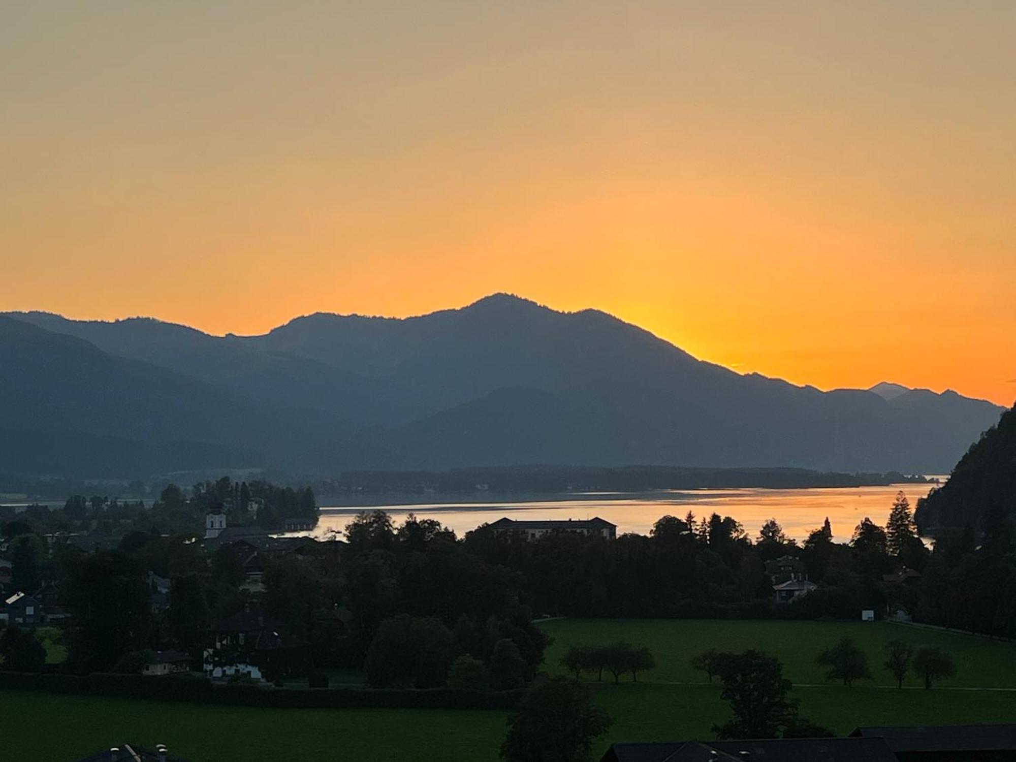 Apartment Sunset Am Wolfgangsee Strobl Exterior foto